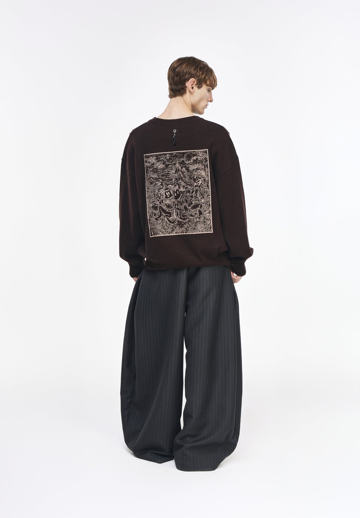 MINHWA FRIENDS ROUND NECK KNIT
