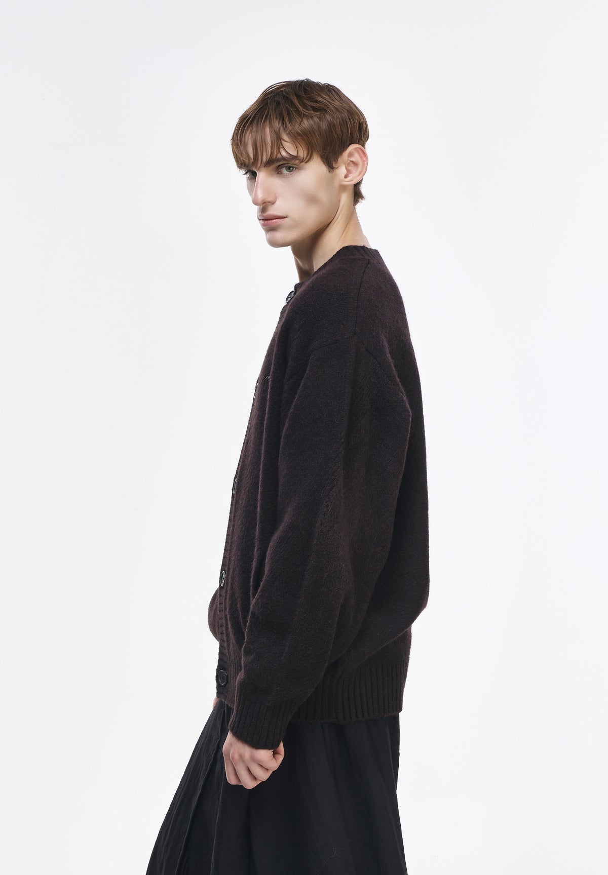 CHARIOT ROUND NECK CARDIGAN