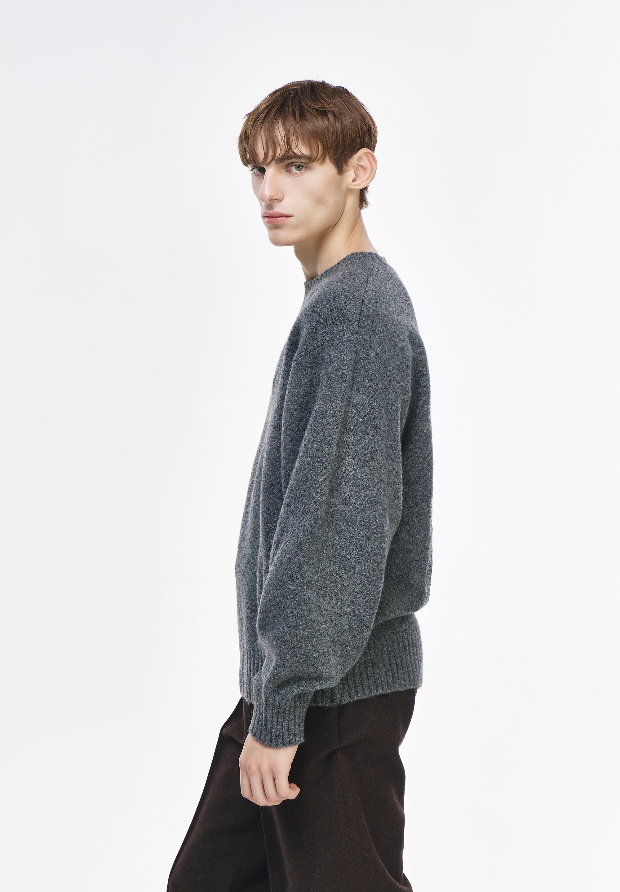 CHARIOT ROUND NECK KNIT