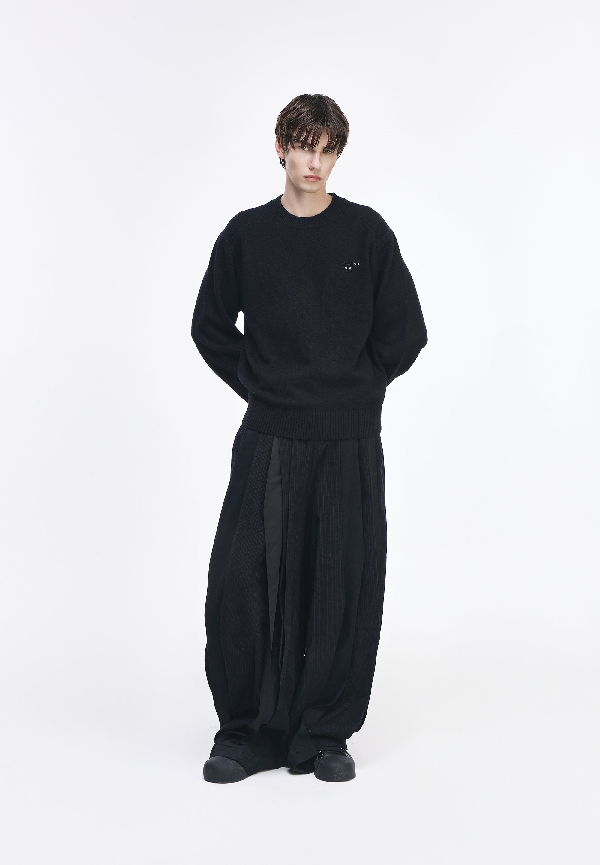CASHMERE BLEND ROUND NECK KNIT