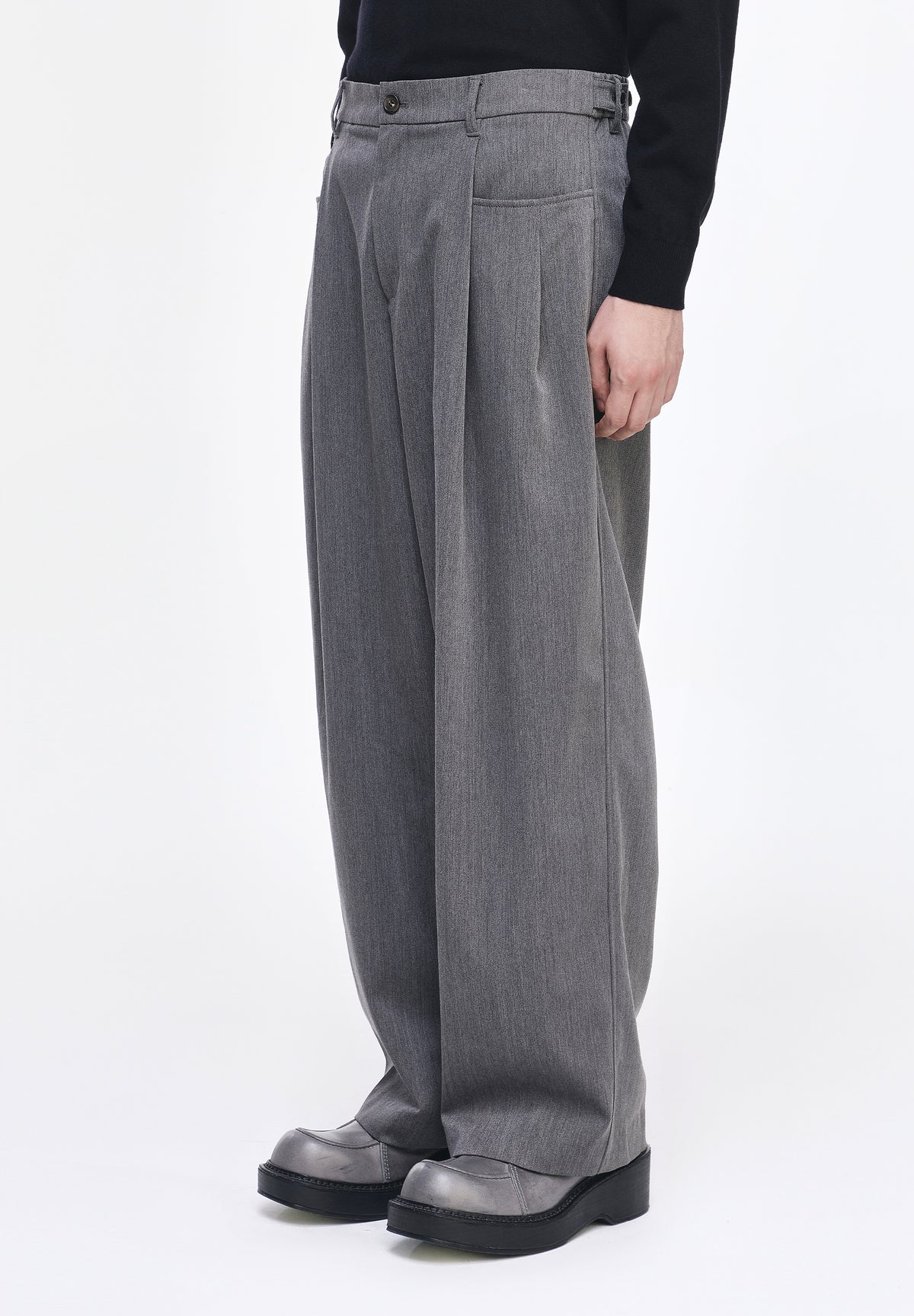 LEVEL VOLUME STRAIGHT PANTS