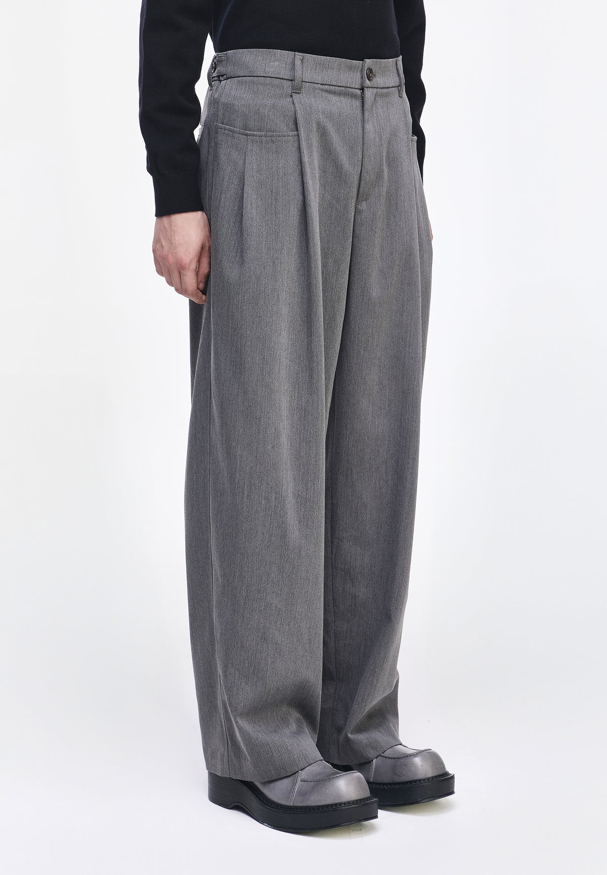 LEVEL VOLUME STRAIGHT PANTS