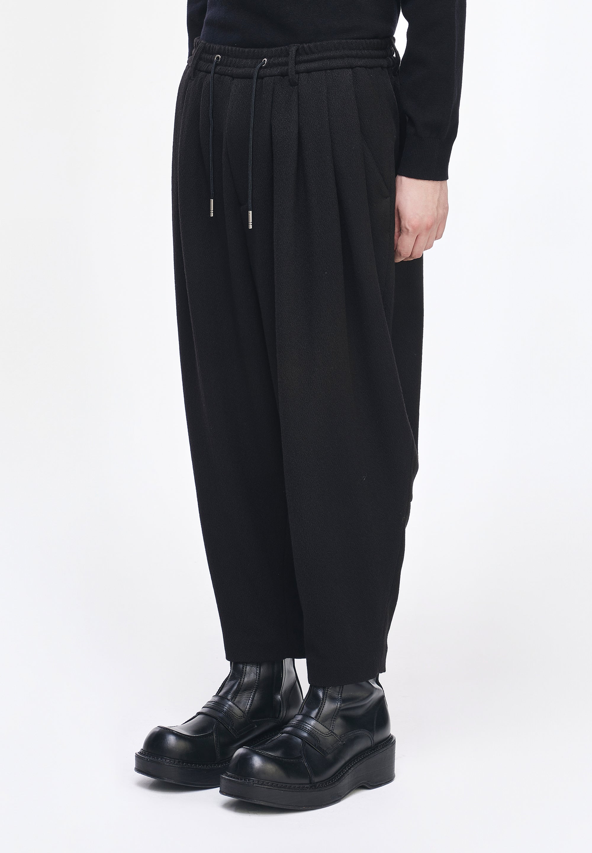 META BALLOON PANTS