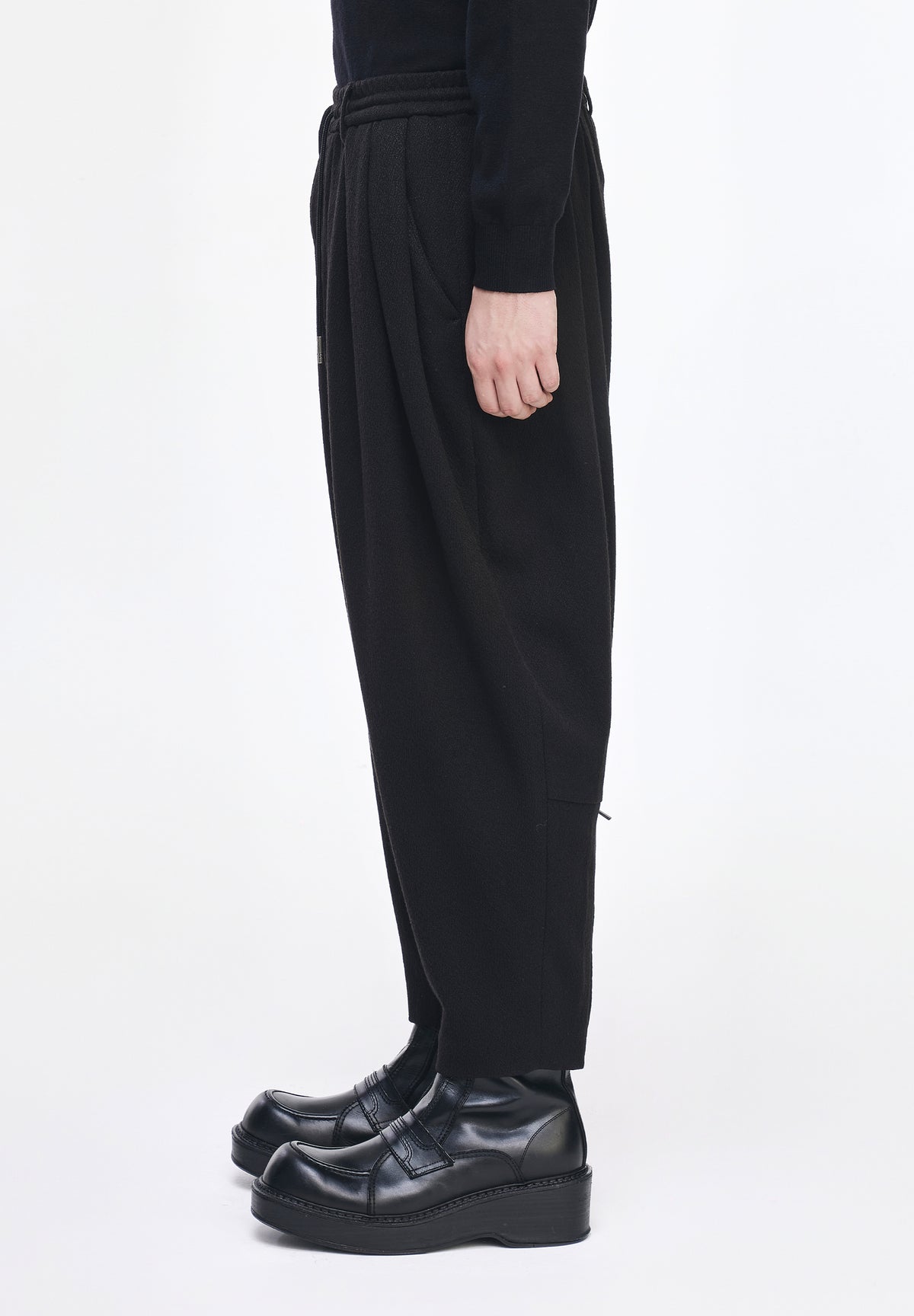 META BALLOON PANTS