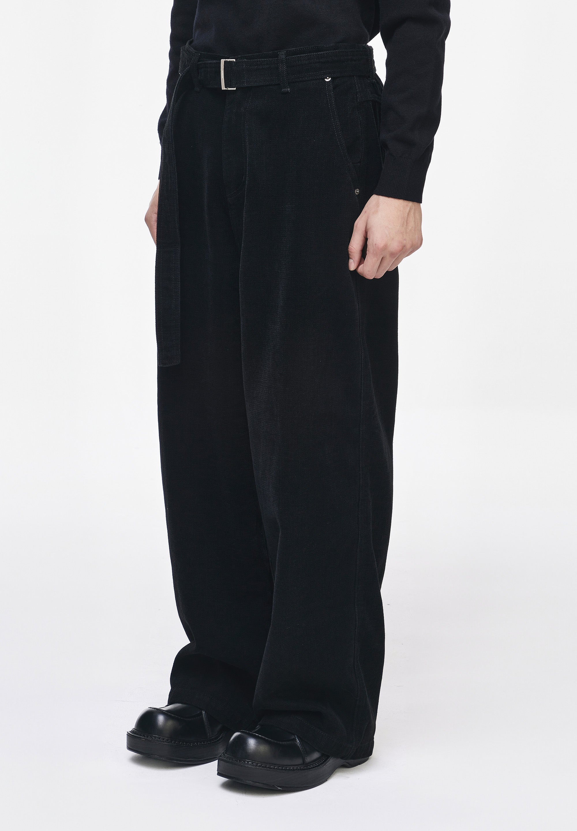 BELTED WIDE DENIM