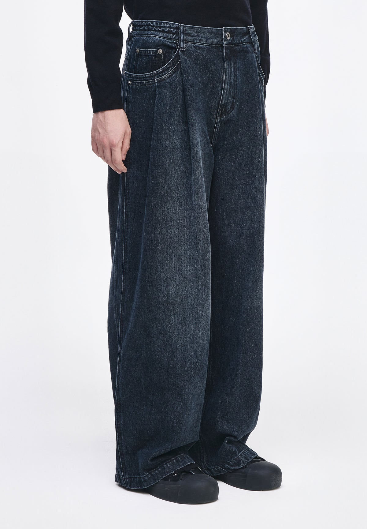 LEVEL VOLUME WIDE DENIM