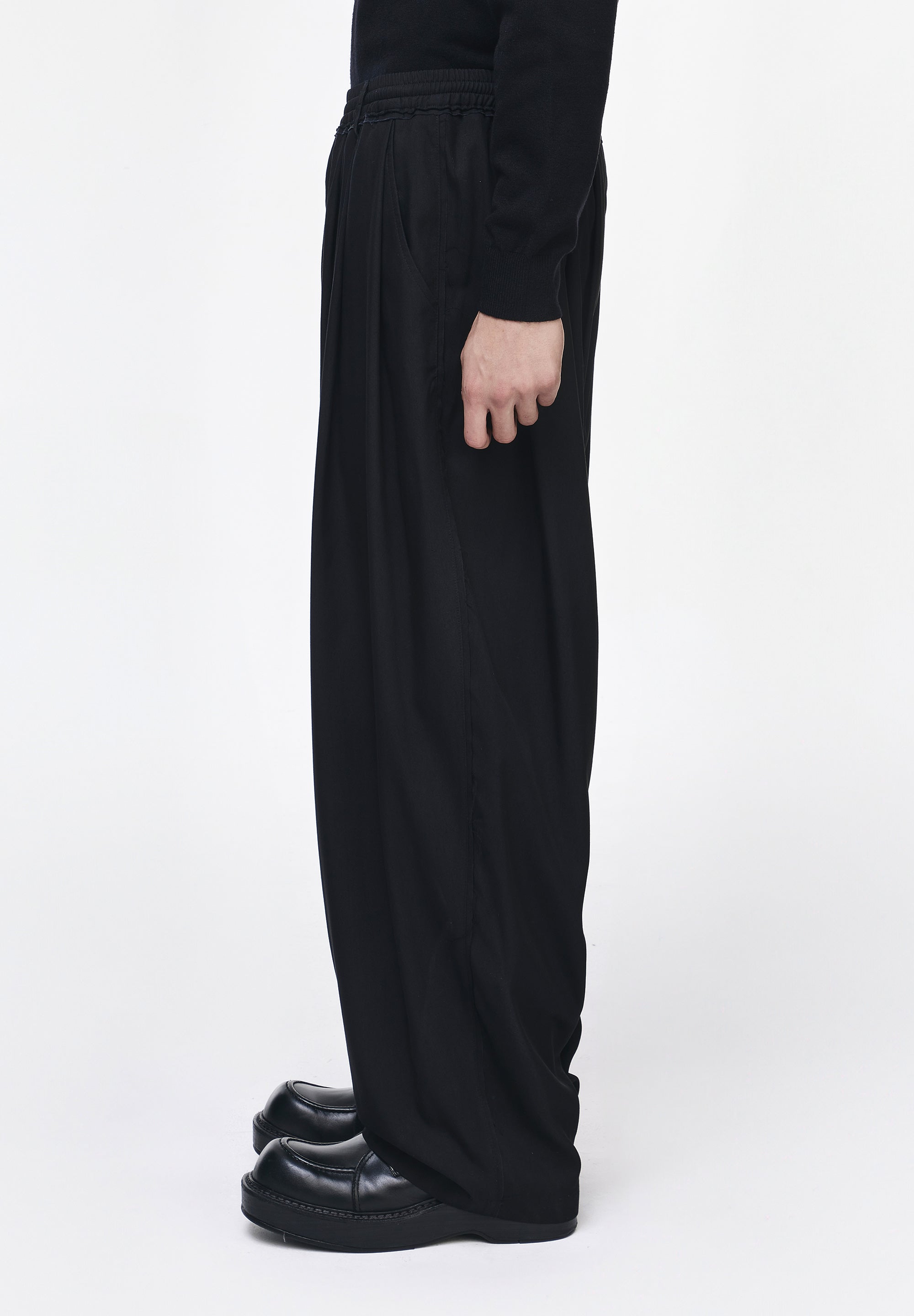 AUTOGRAPH FLARE PANTS