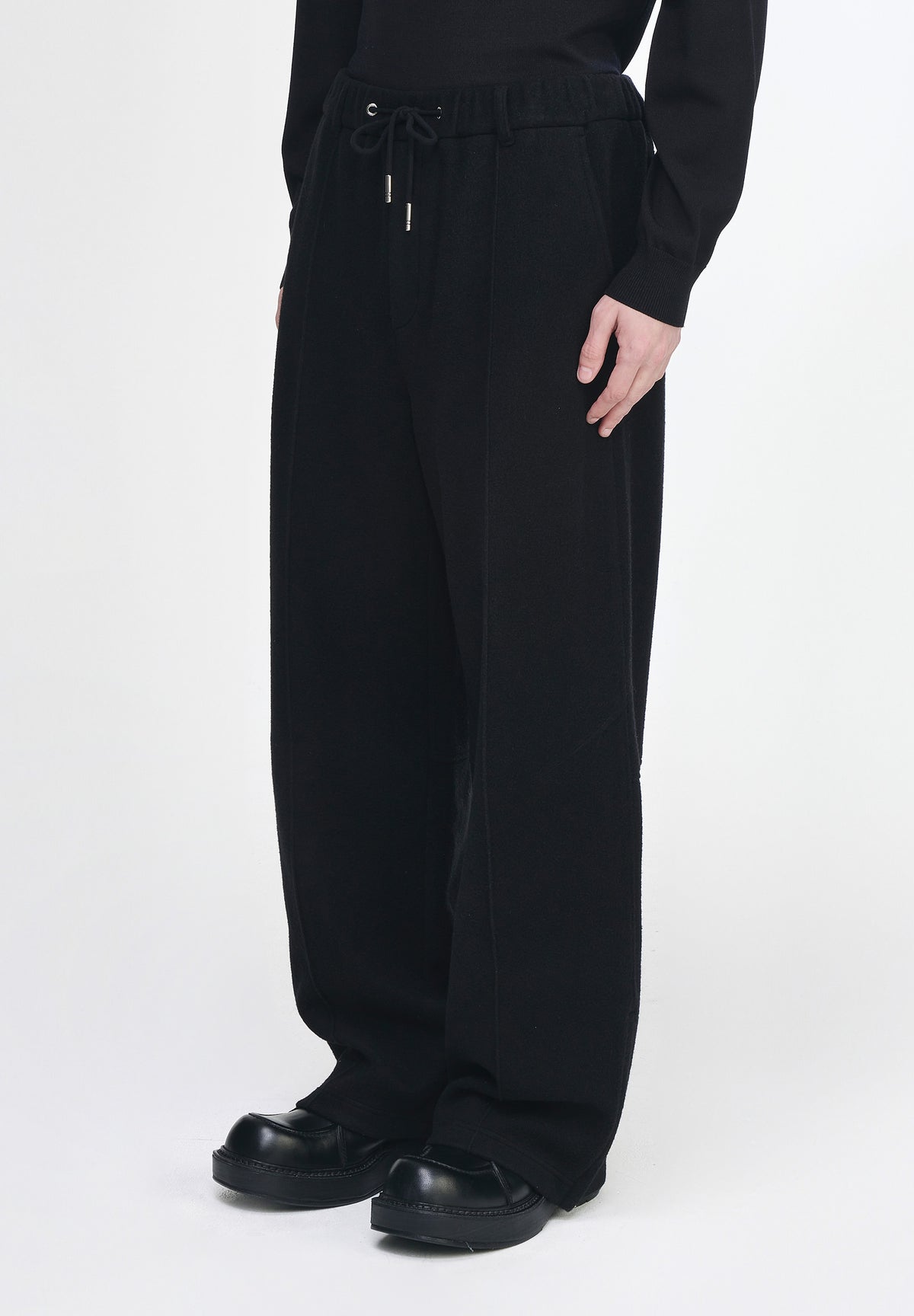 SEMI WIDE WOOL SWEATPANTS