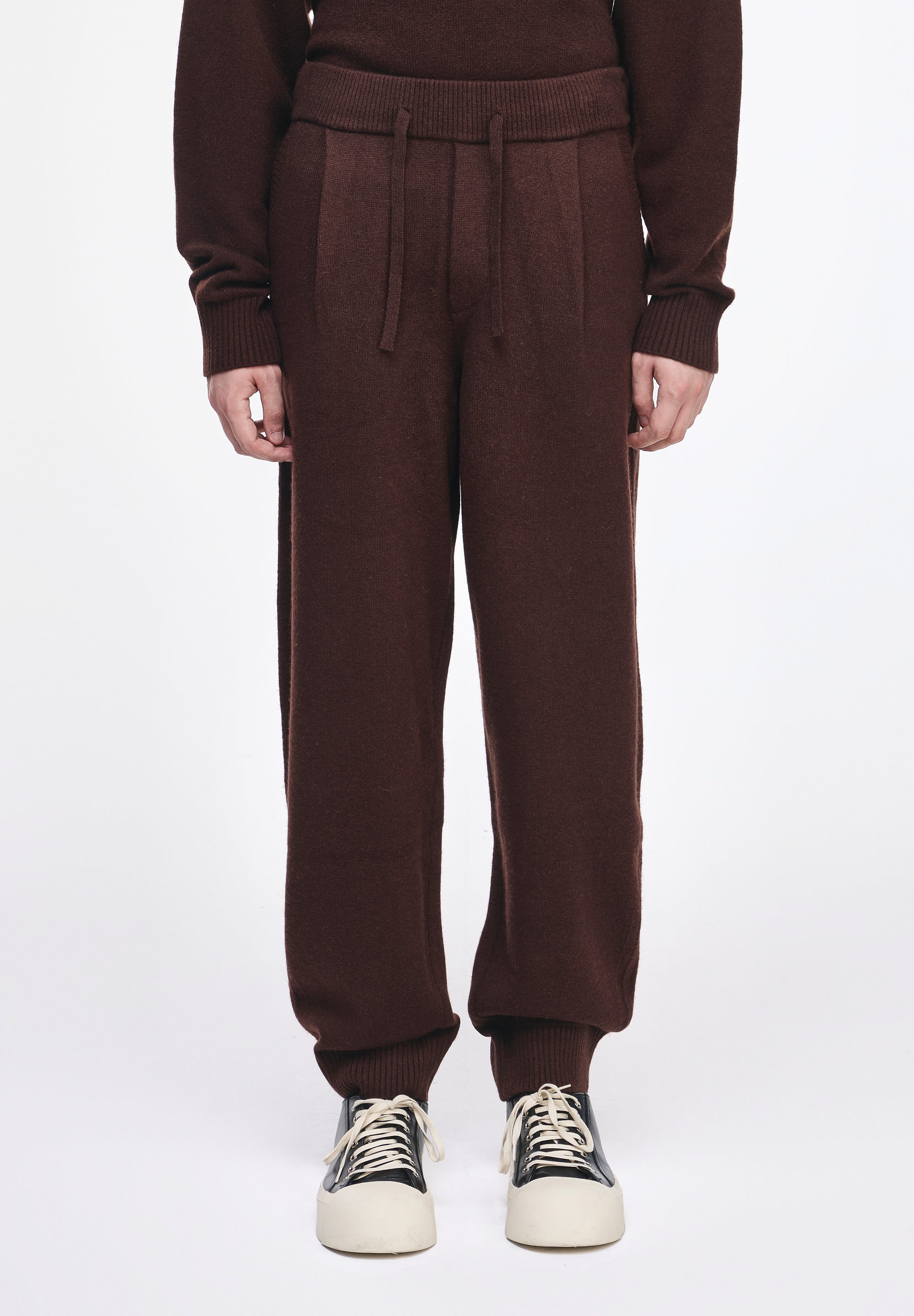 CASHMERE BLEND CURVED KNIT PANTS