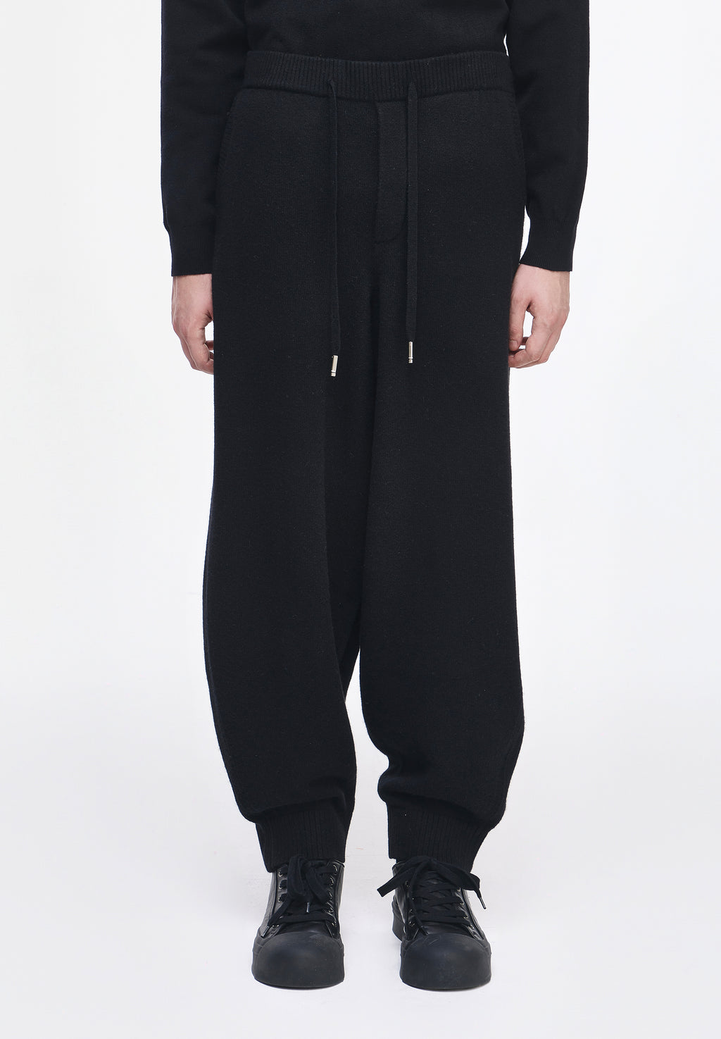 CASHMERE BLEND CURVED KNIT PANTS