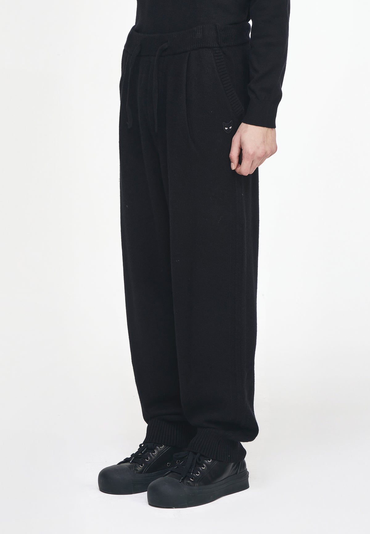 ZZERO CASHMERE BLEND CURVED KNIT PANTS