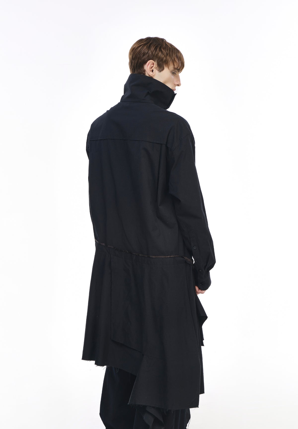 CHEMISE LONGUE COL MONTANT COUPE BIAIS