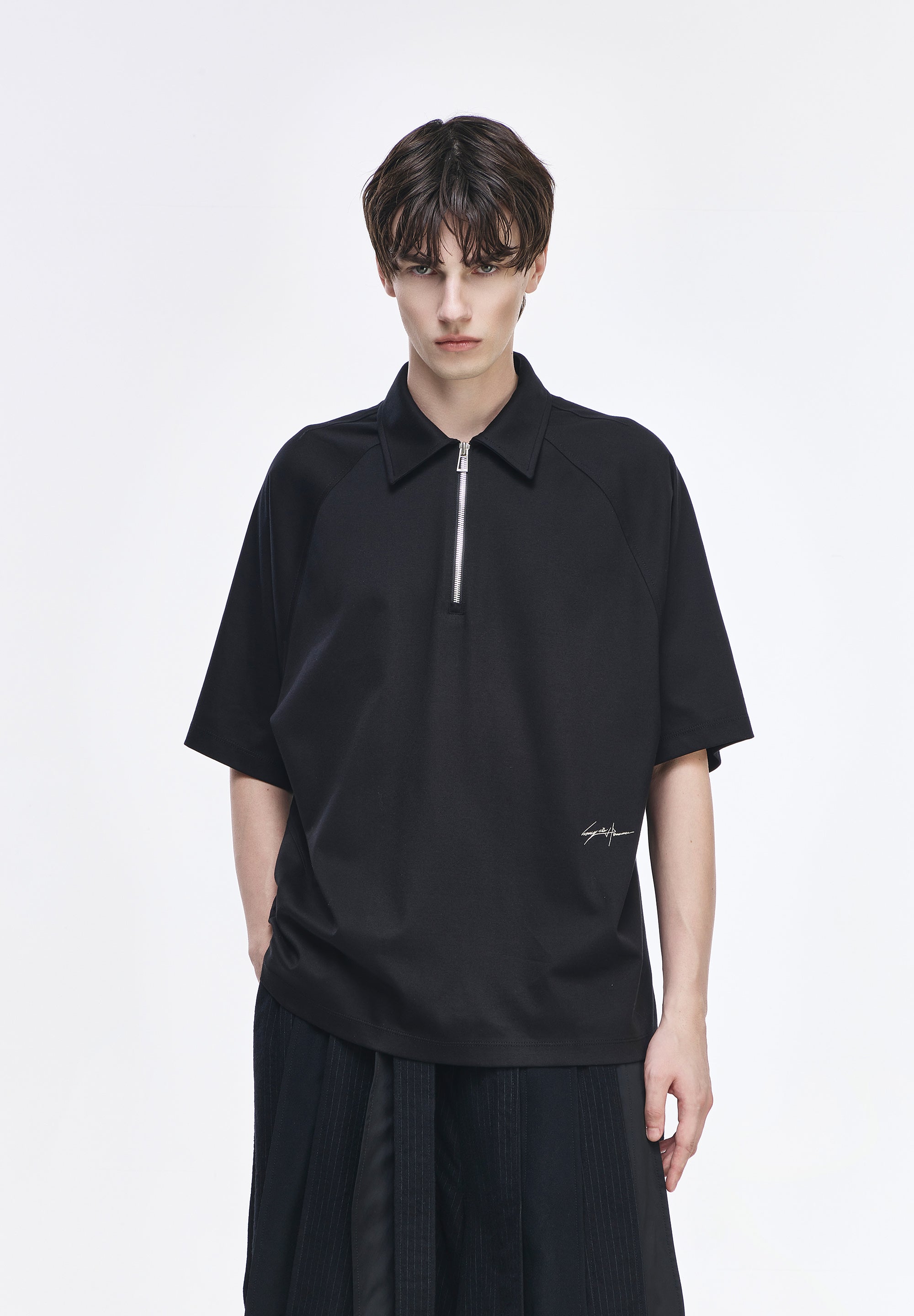 PAINTED COLLARED T SHIRT