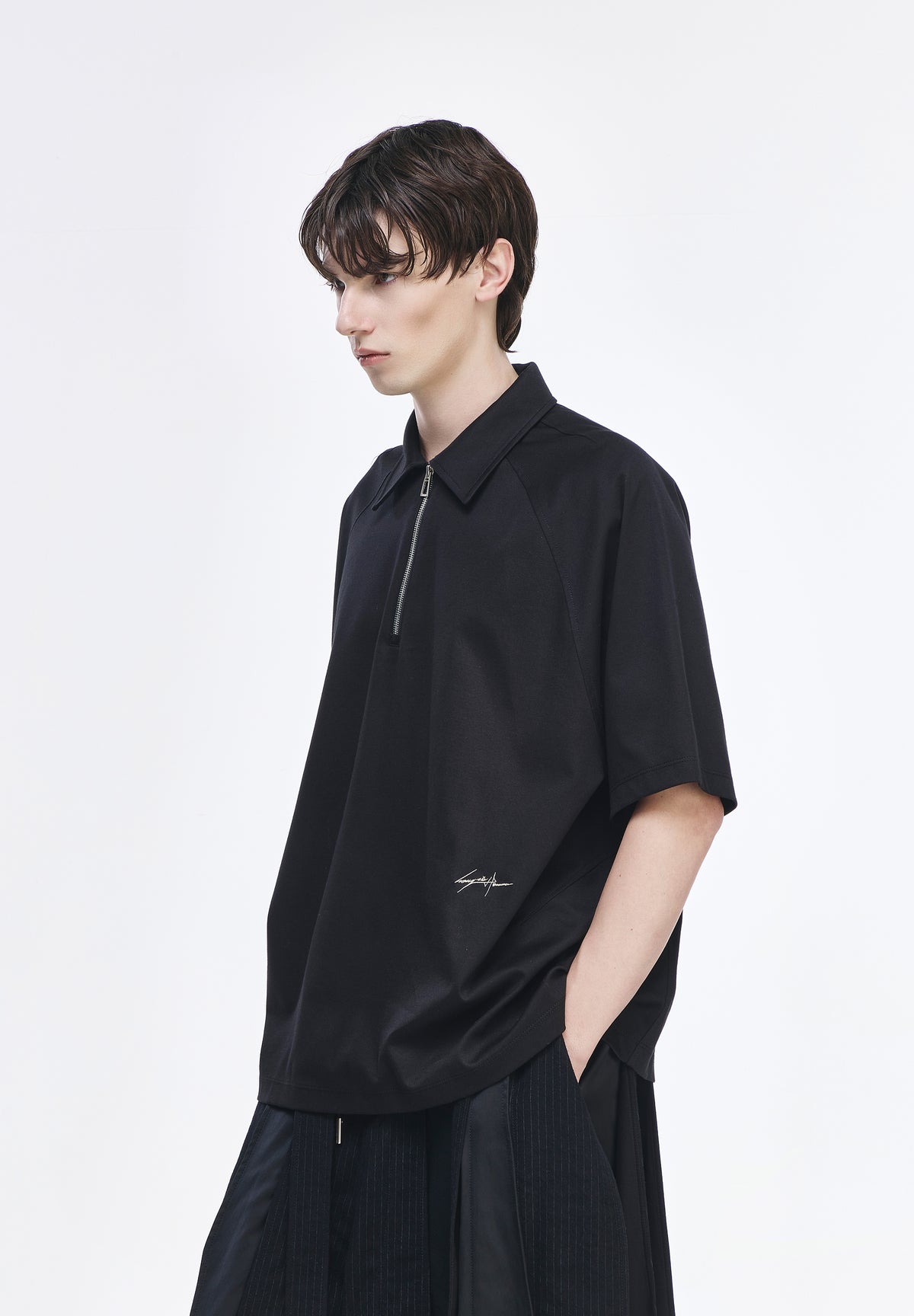 PAINTED COLLARED T SHIRT