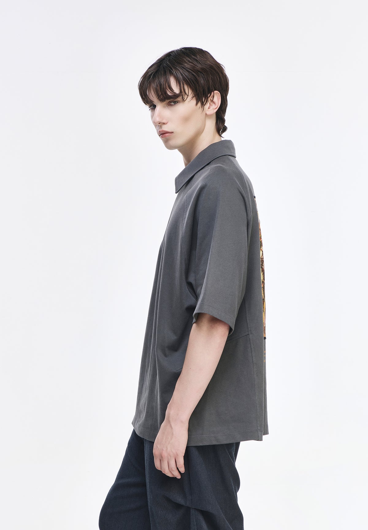 PAINTED COLLARED T SHIRT