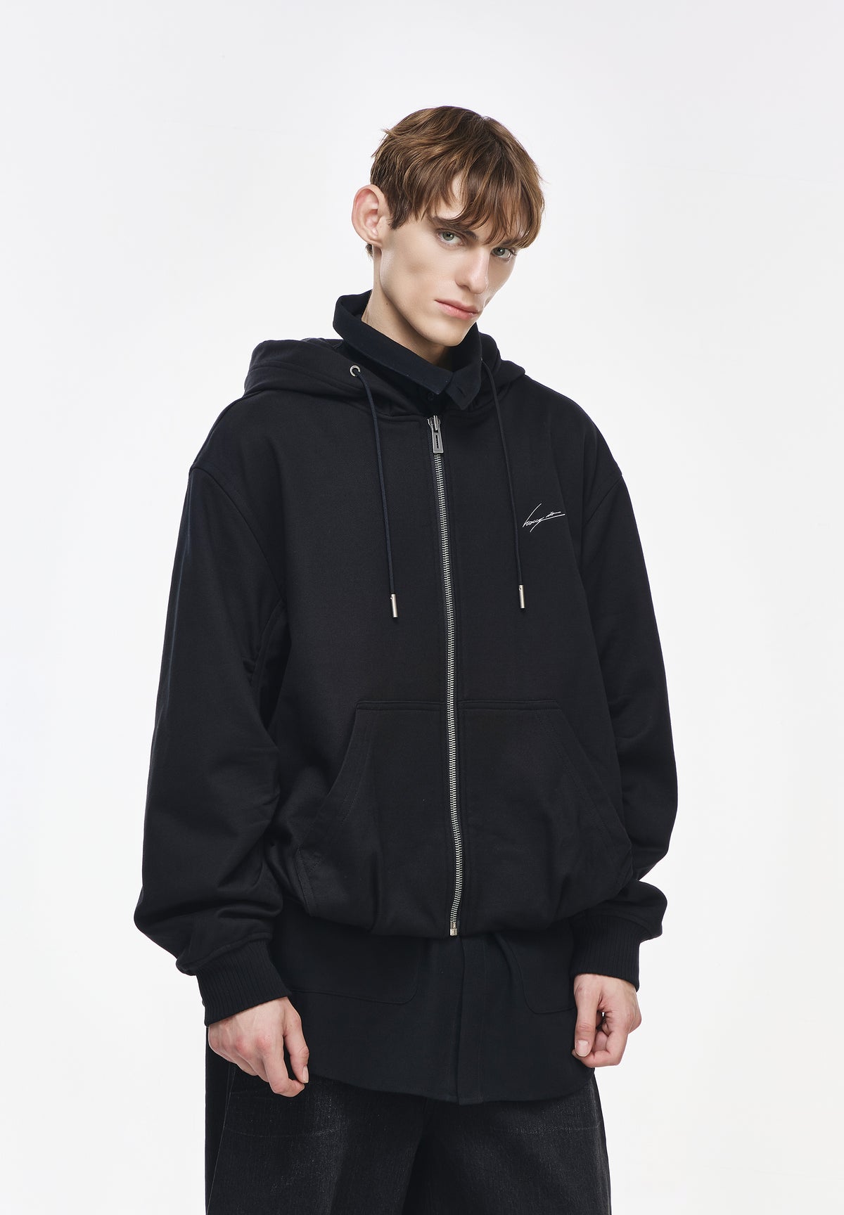 CHARIOT HOOD ZIP UP