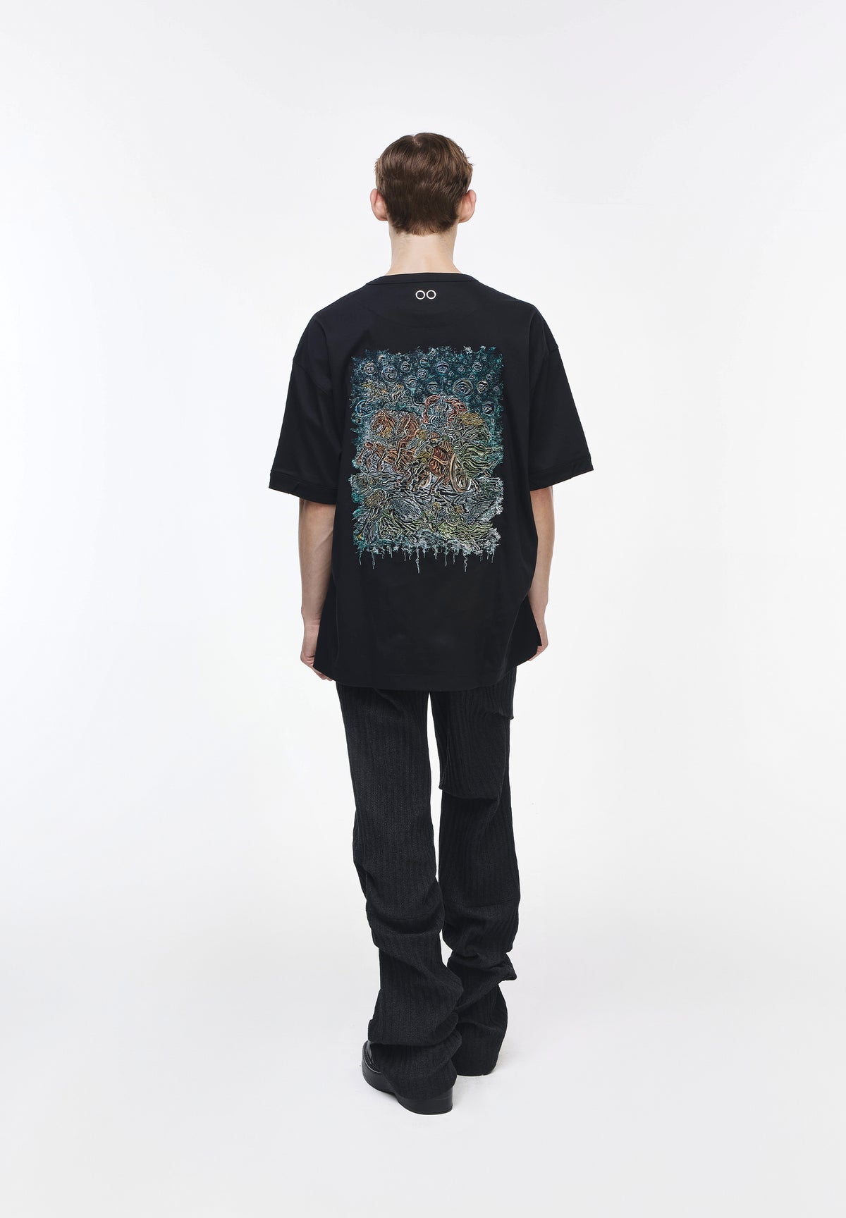 CHARIOT EMBROIDERED T SHIRT