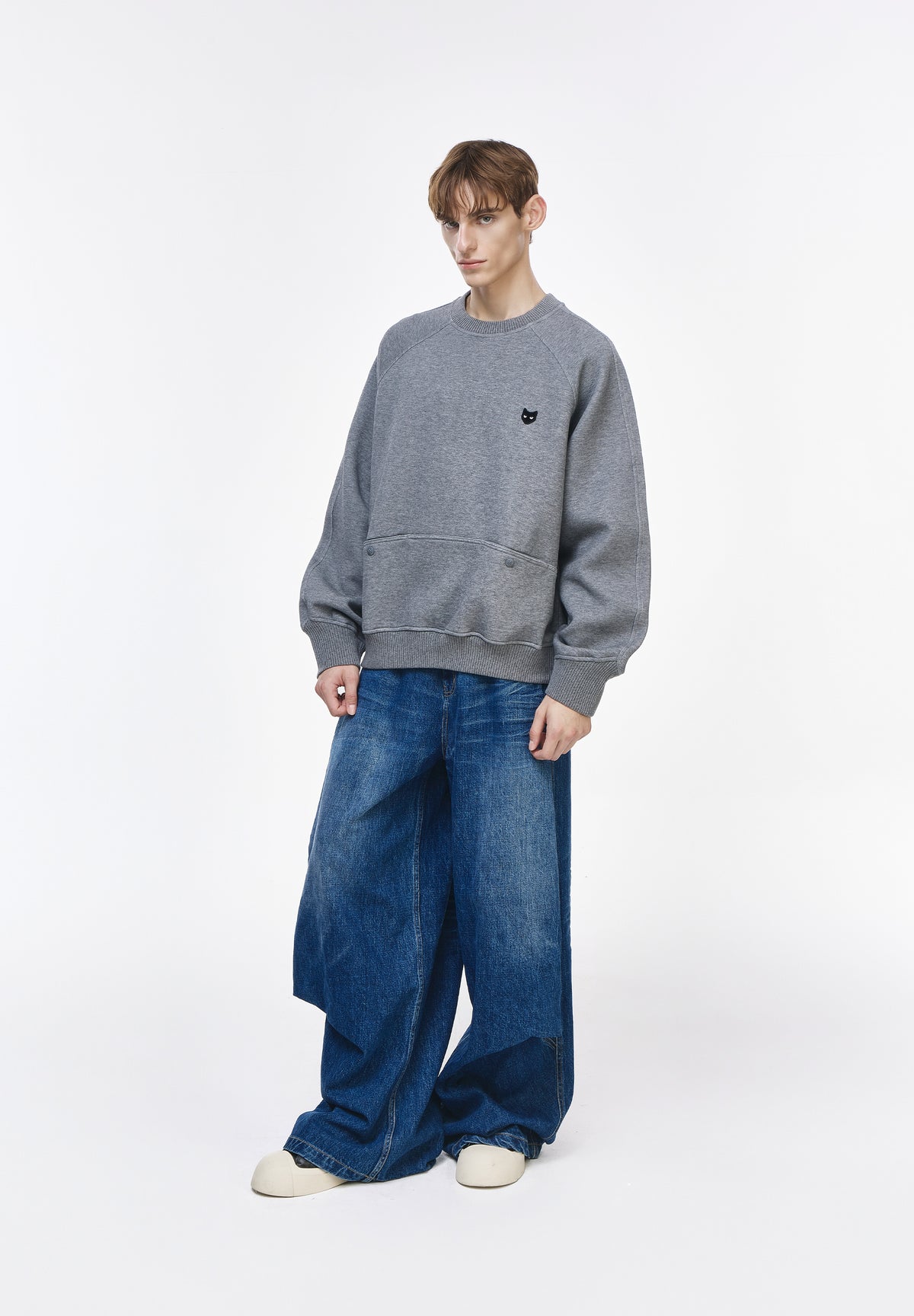 PANTHER CAMBER SWEATSHIRT
