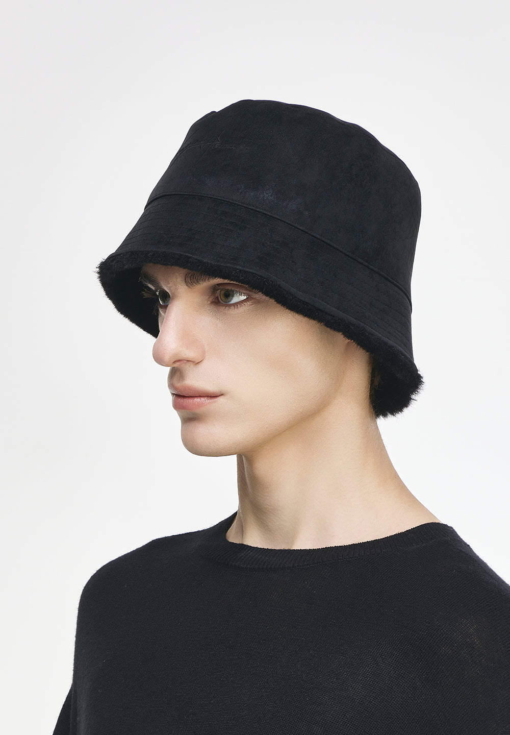 REVERSIBLE FUT HAT