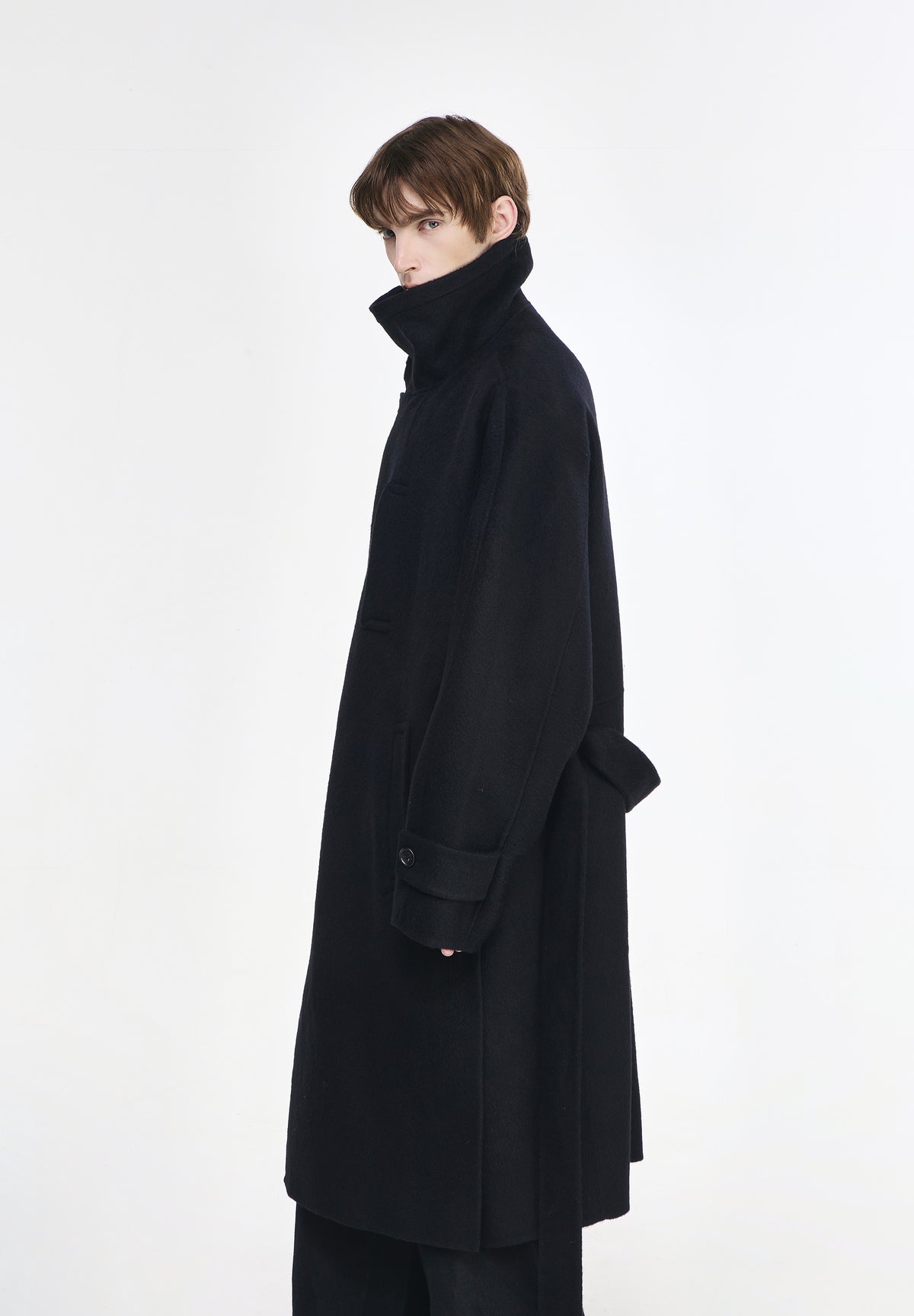 FLUTE HIGH NECK HANDMADE COAT