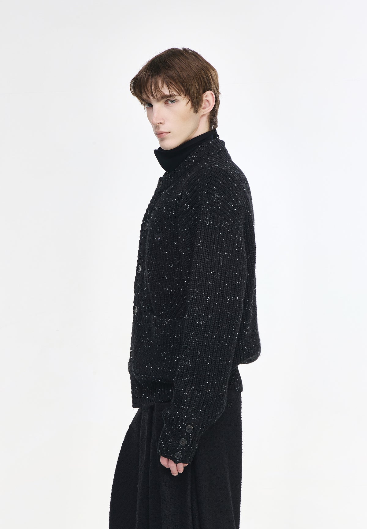 ZZERO PANTHER NEP ROUND NECK CARDIGAN