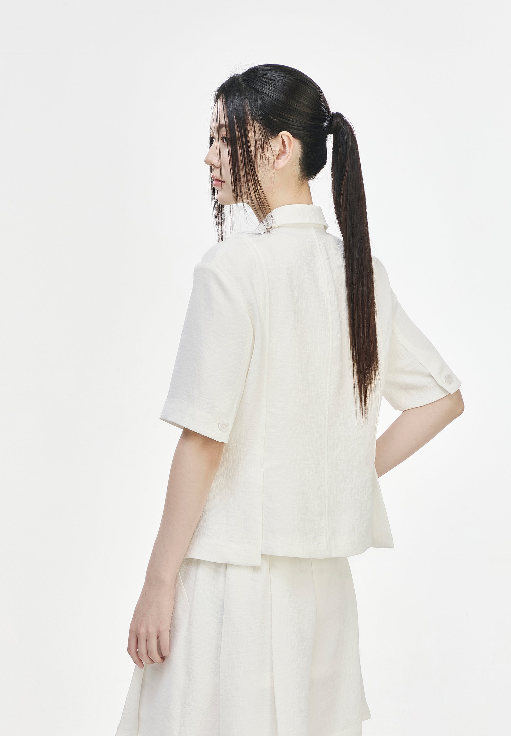 DEEP FOLD HALF JACKET