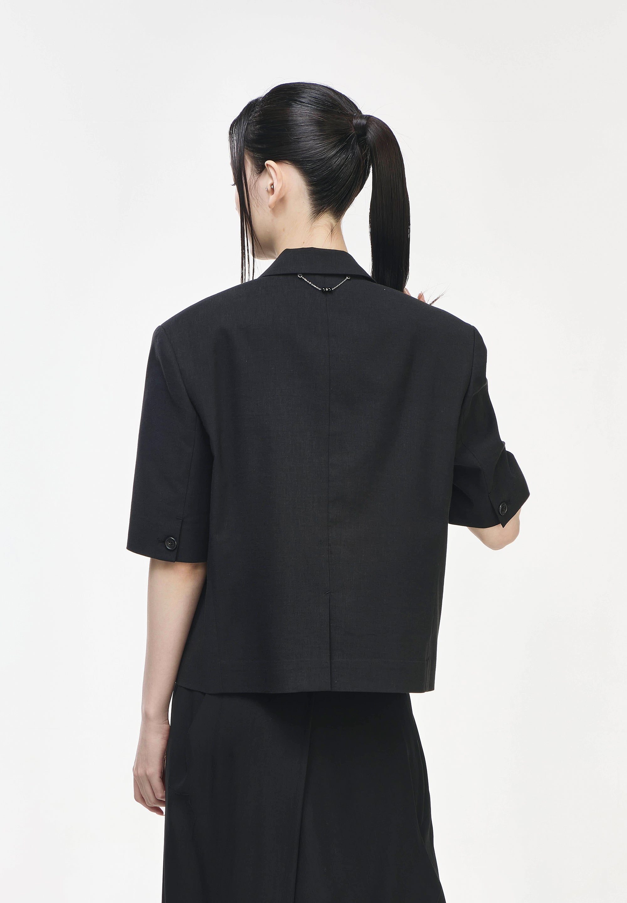 SONGZIO WOMAN CROP HALF SLEEVE JACKET