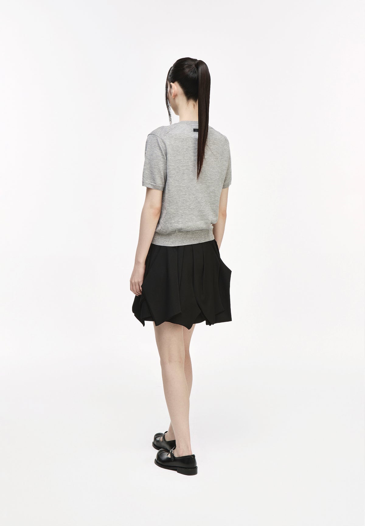 TEARDROP ROUND NECK KNIT