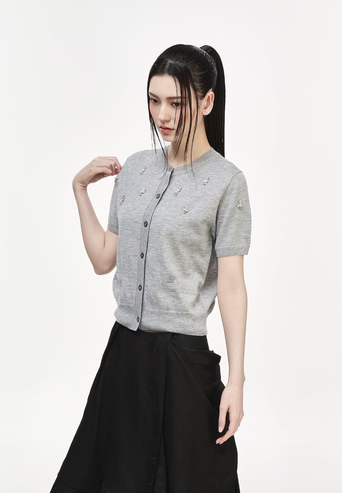 TEARDROP ROUND NECK CARDIGAN