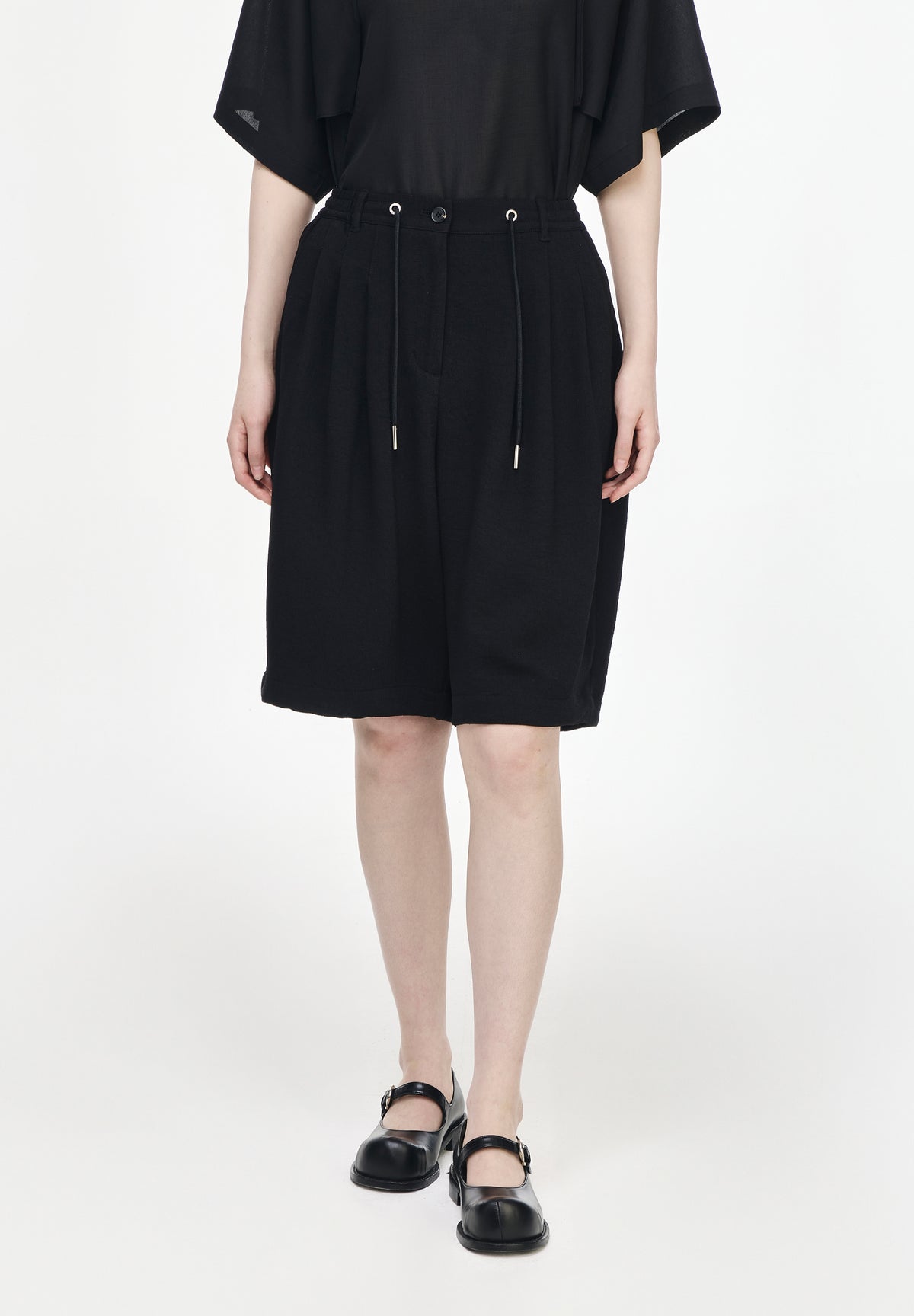 CREASE BALLOON SHORTS