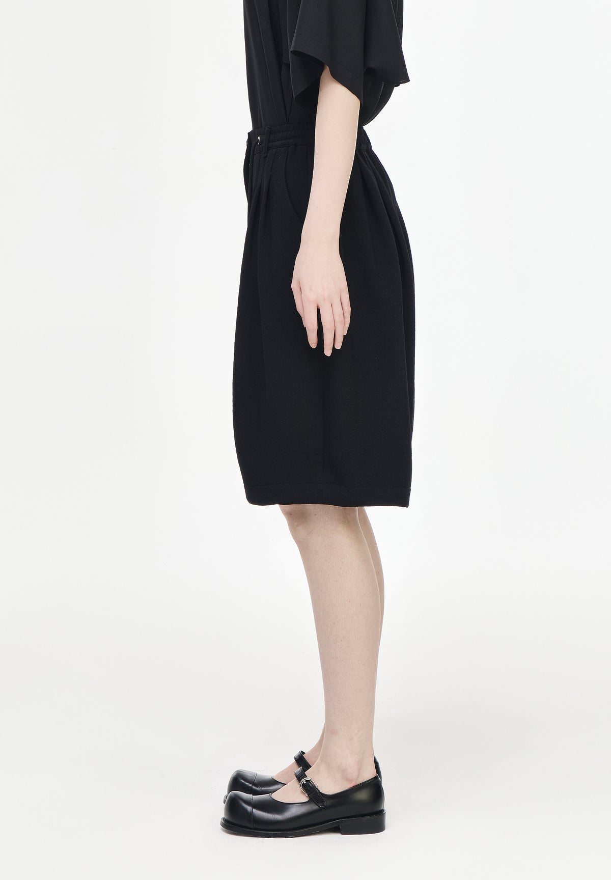 CREASE BALLOON SHORTS