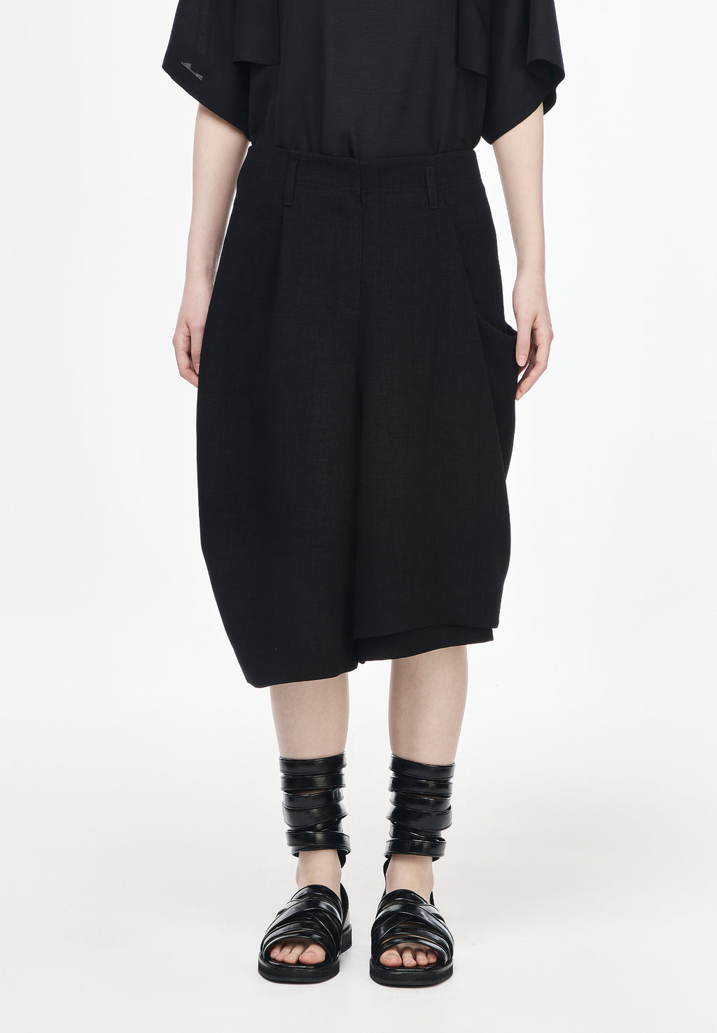 SONGZIO WOMAN CASECADE DRAPE SHORTS