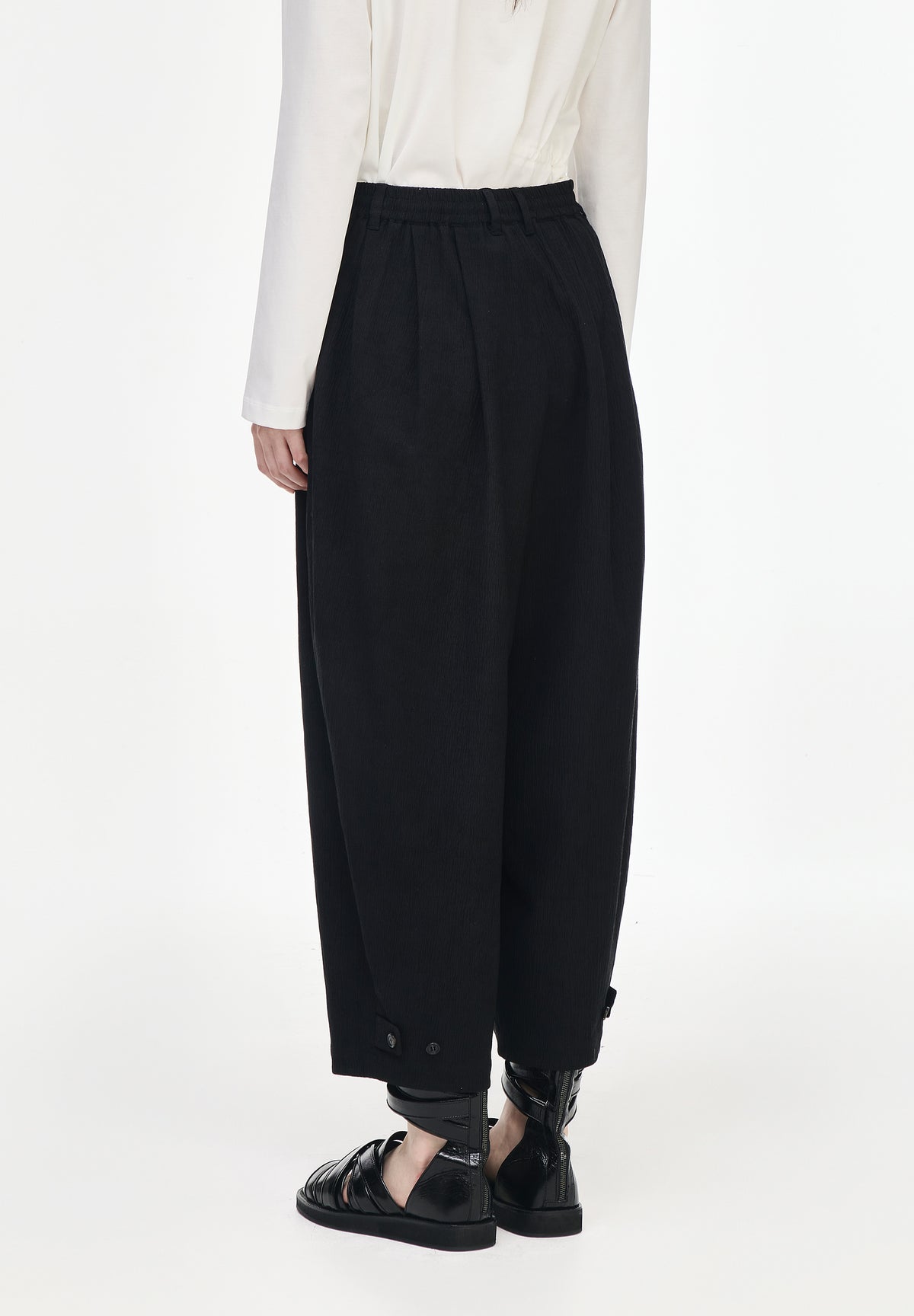 PLEATS BALLOON PANTS