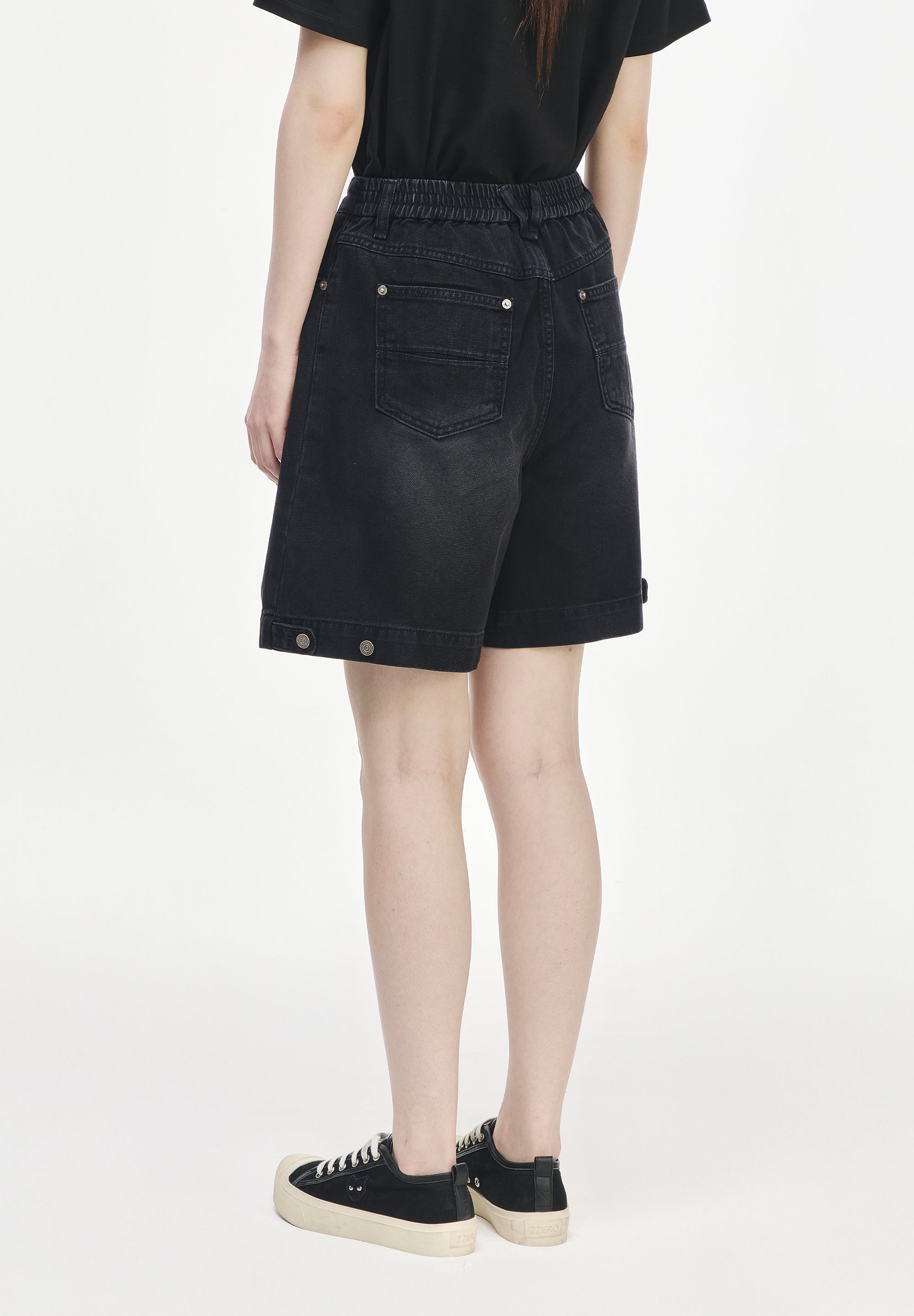 LEVEL VOLUME DENIM SHORTS