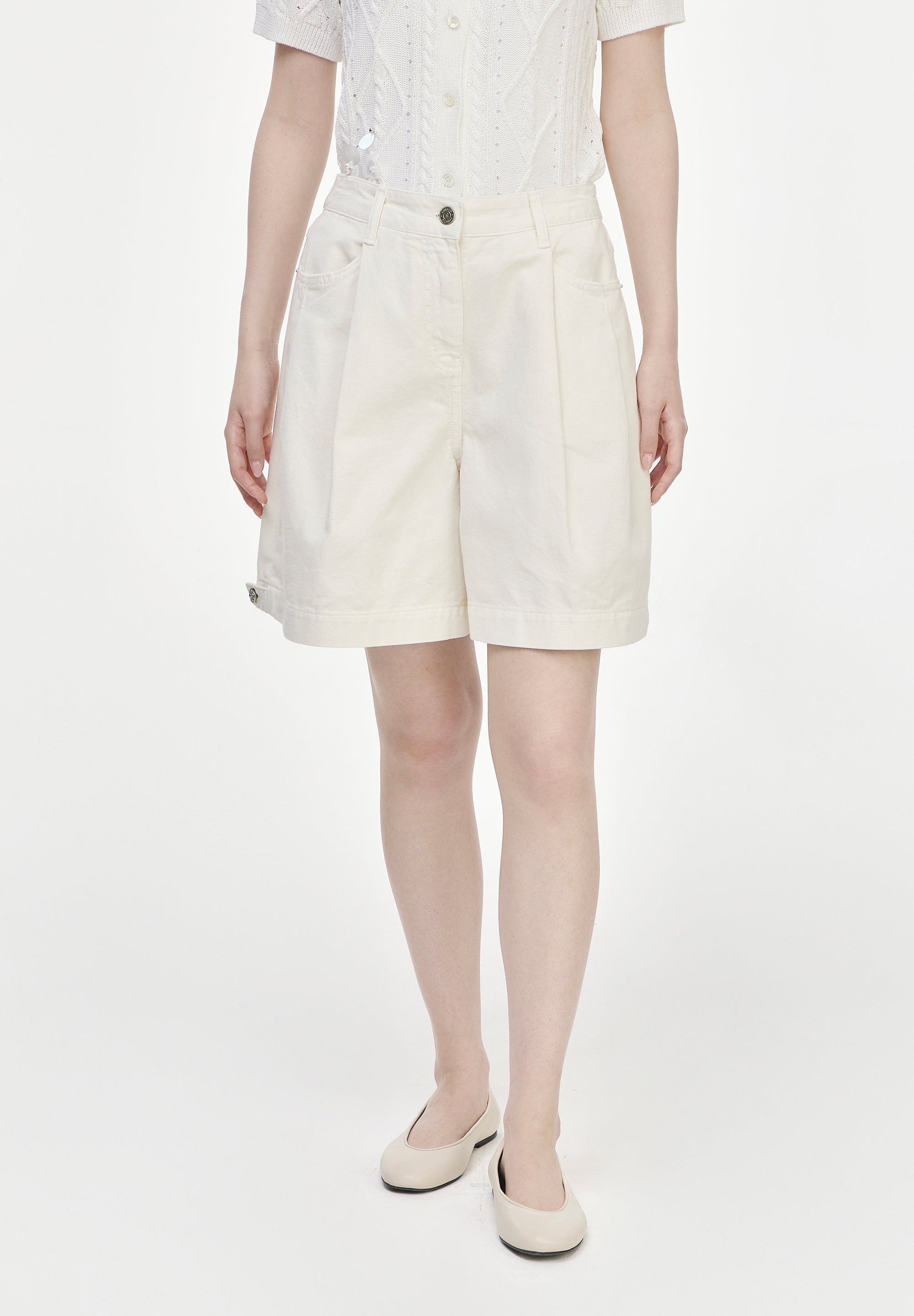 LEVEL VOLUME DENIM SHORTS
