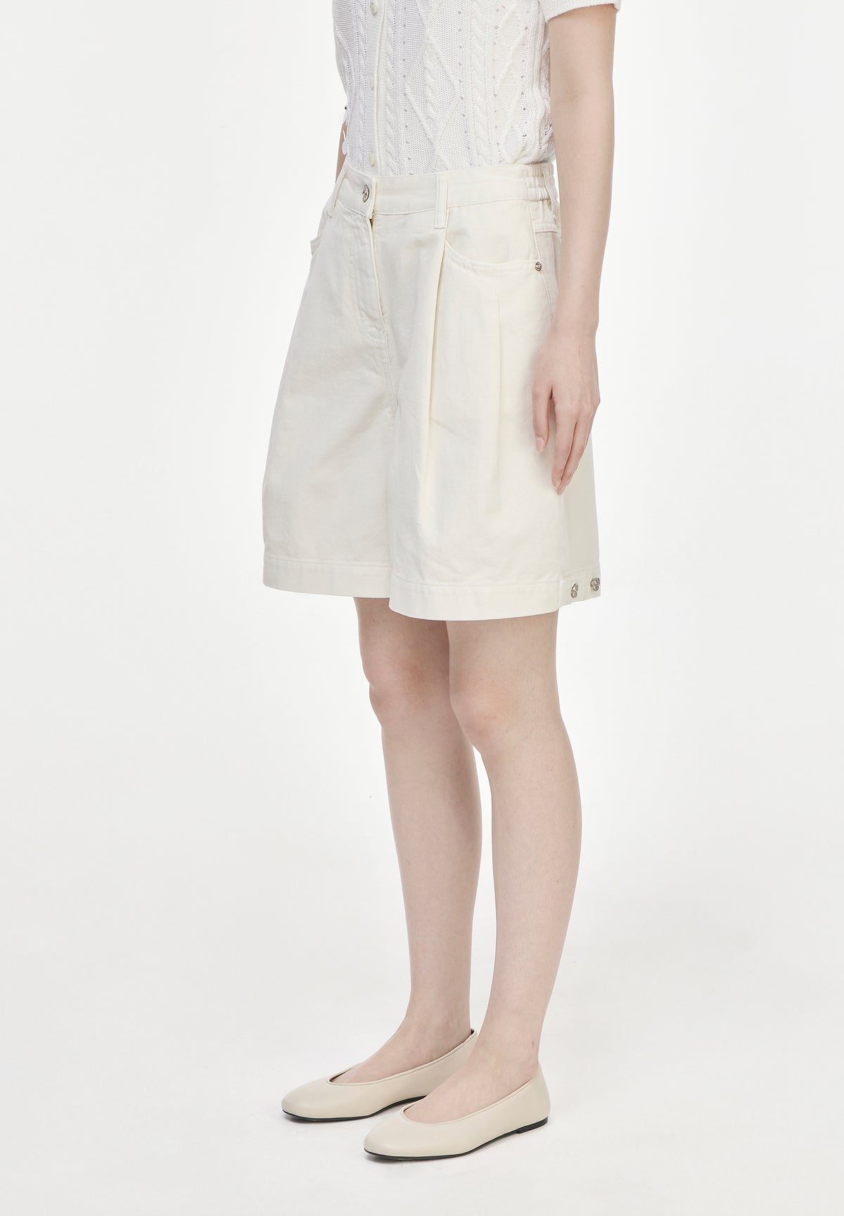 LEVEL VOLUME DENIM SHORTS
