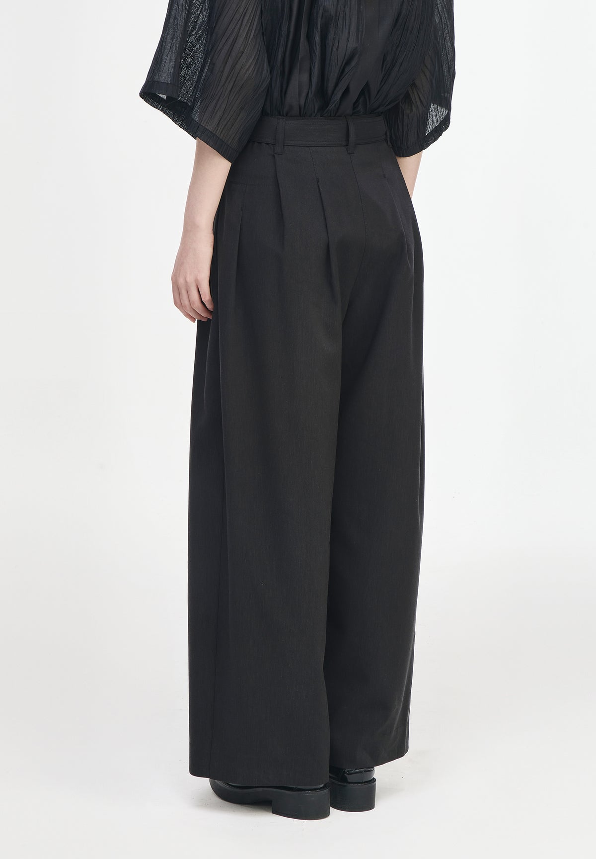 EDGEFOLD LINEN VOLUME PANTS