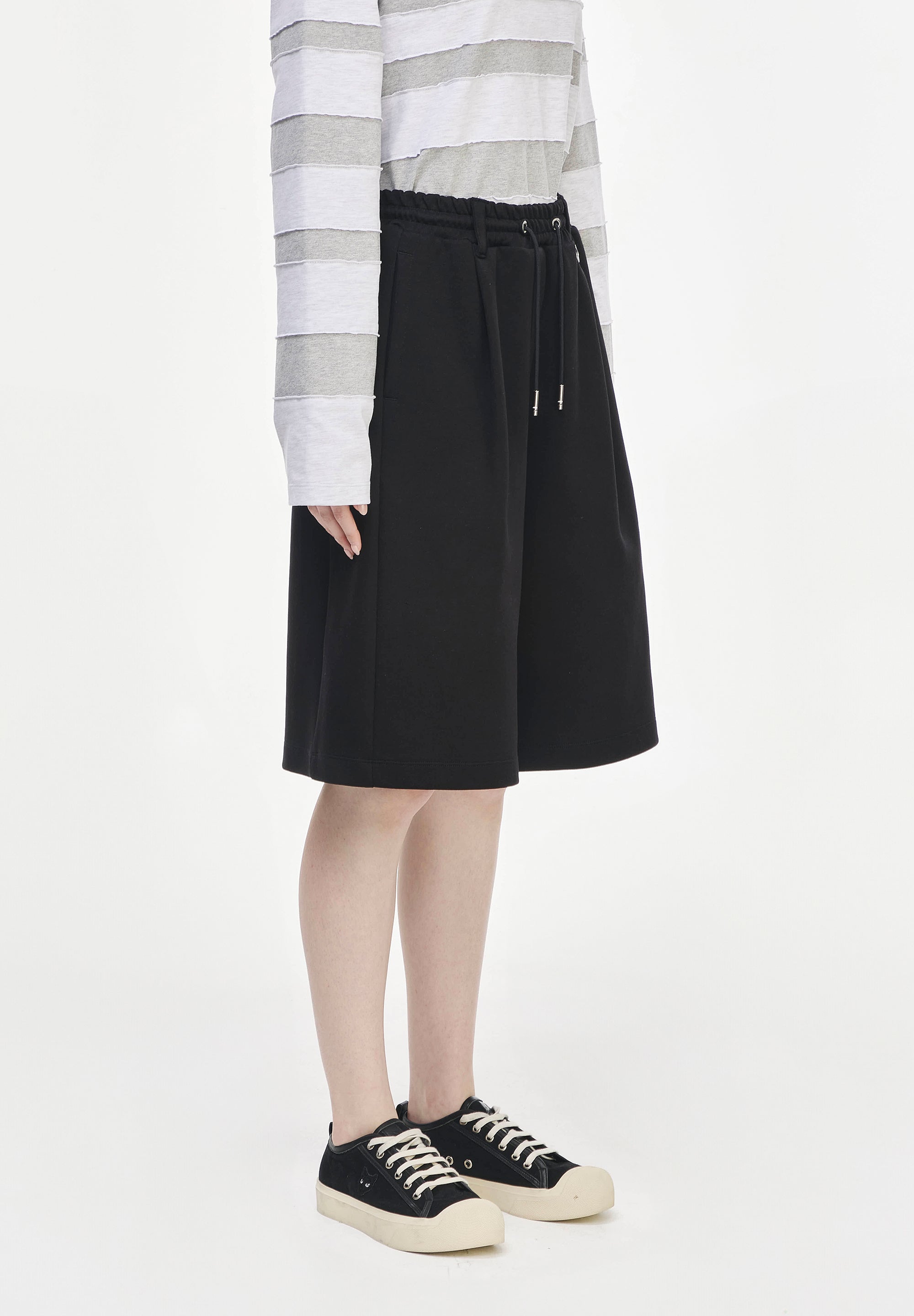 PANTHER BERMUDA PANTS