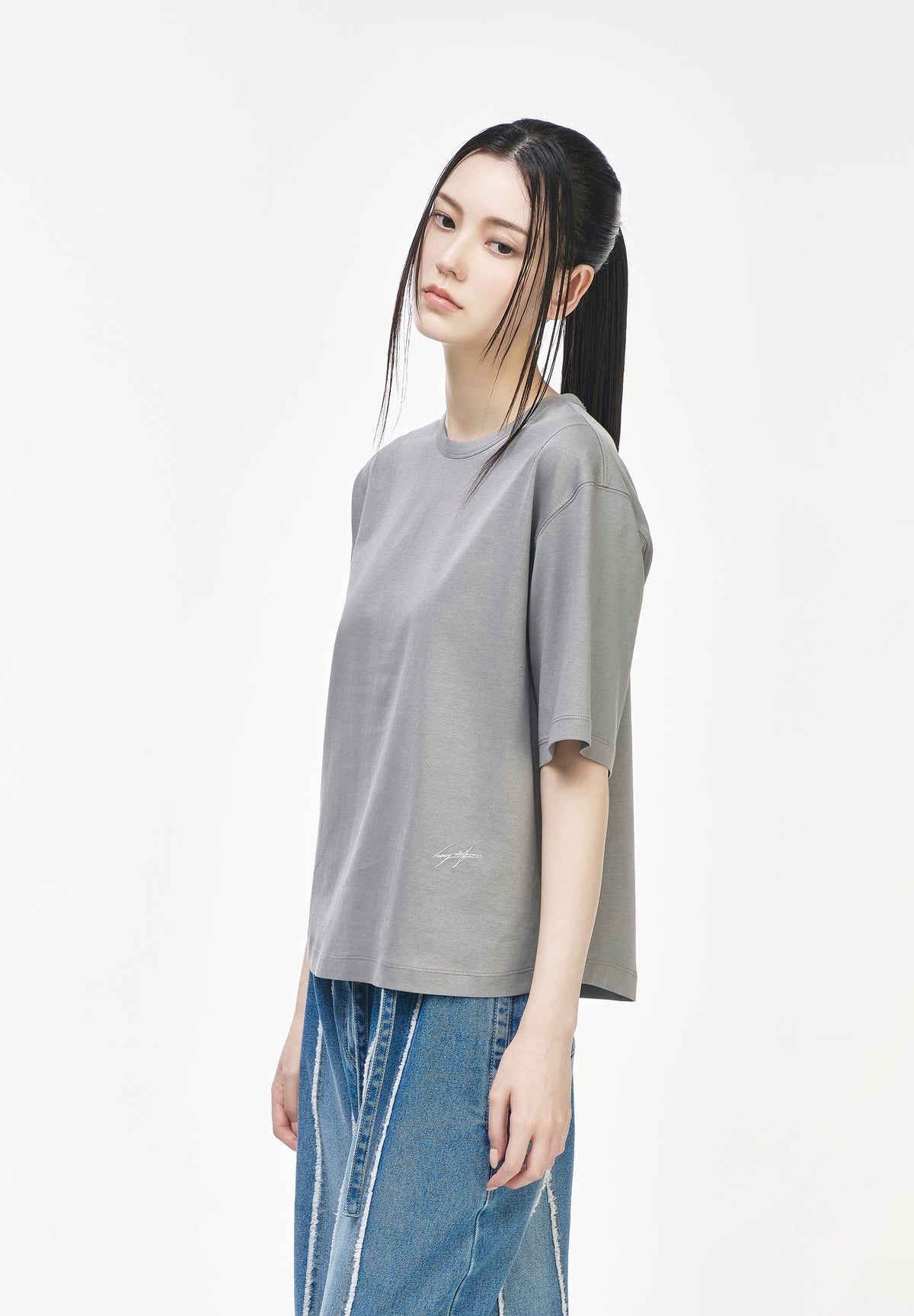 AUTOGRAPH T SHIRT