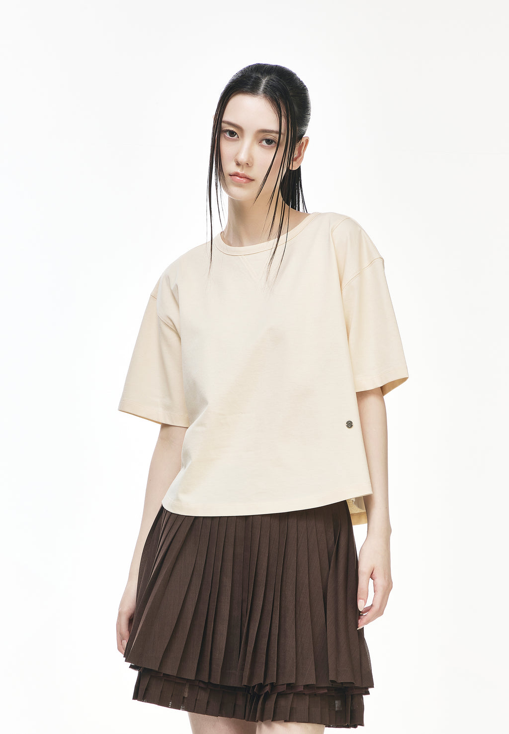 FLORAL EMBROIDERED T SHIRT