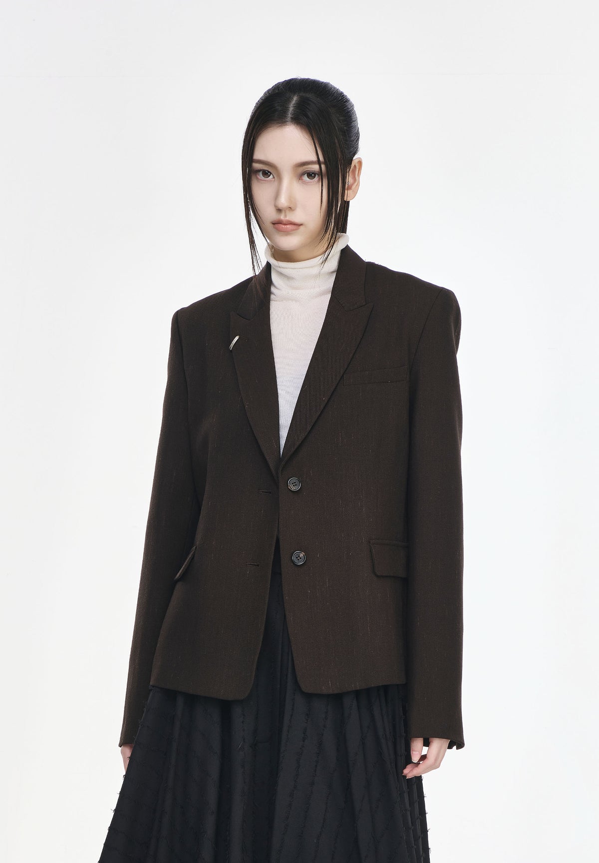 VEILED WING PEAKED JACKET
