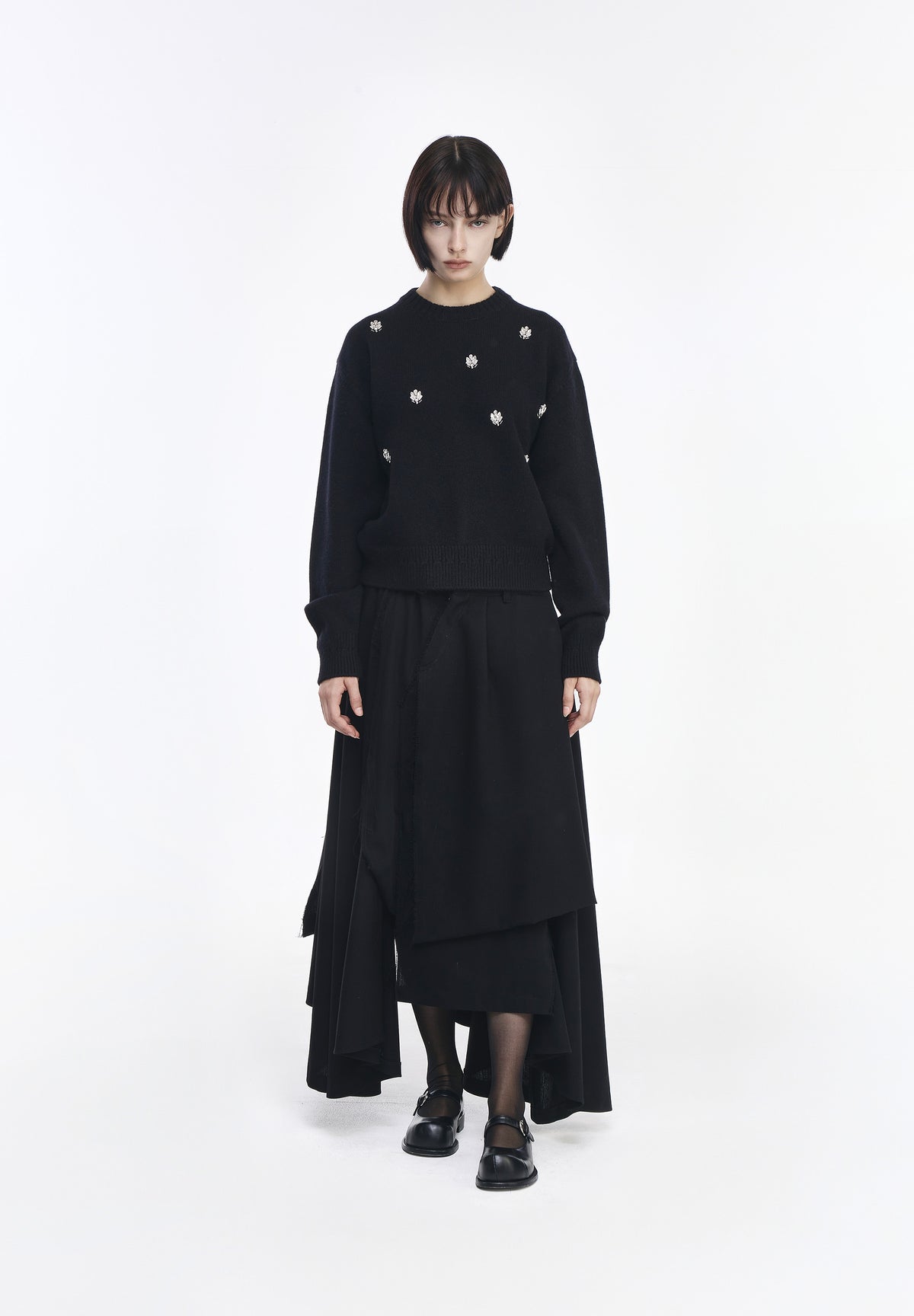CREST ROUND NECK KNIT