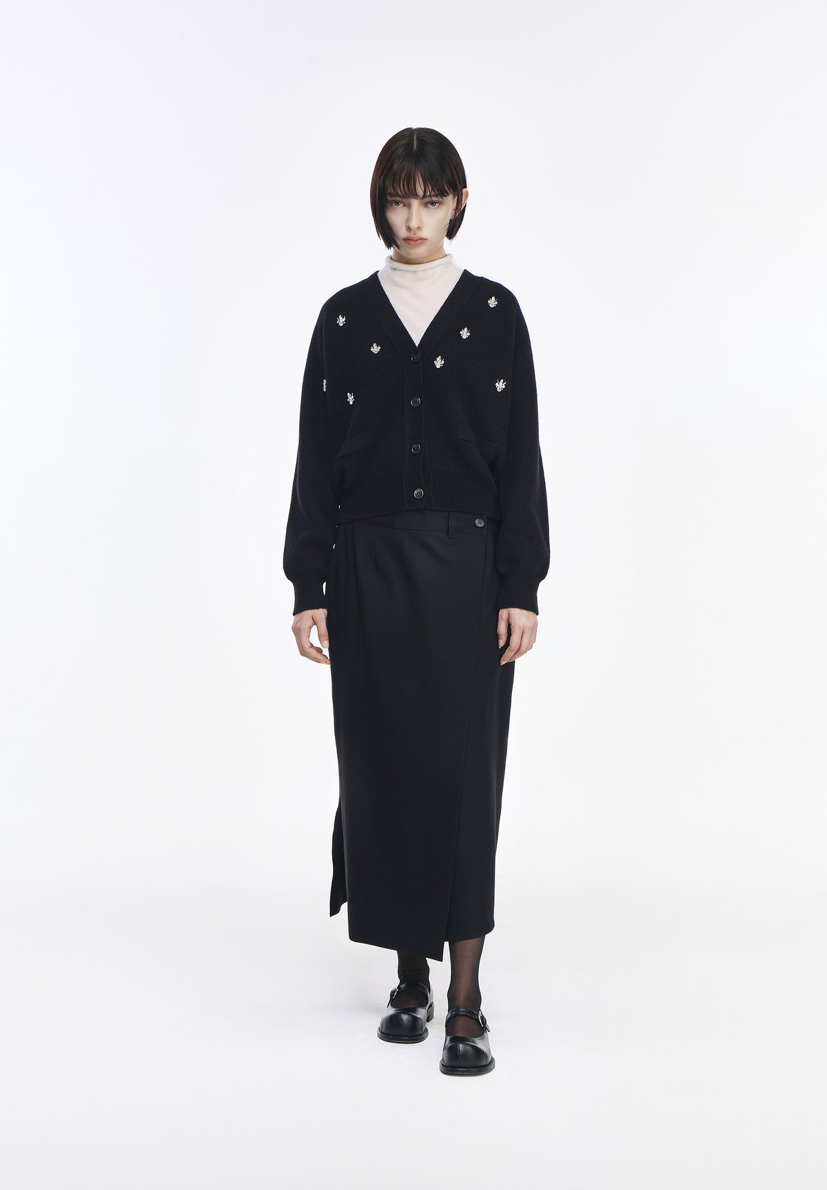 LUMIERE DEEP CUT CARDIGAN