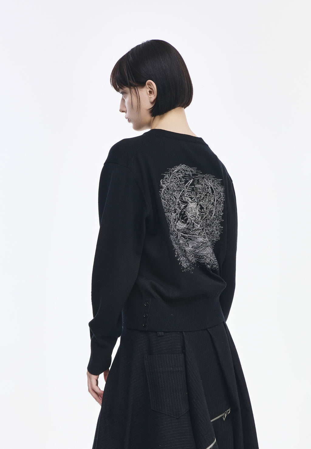 CRESCENT EMBROIDERED V NECK KNIT