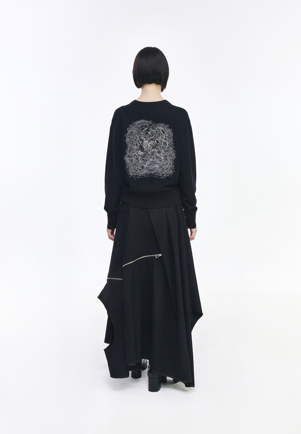 CRESCENT EMBROIDERED V NECK KNIT