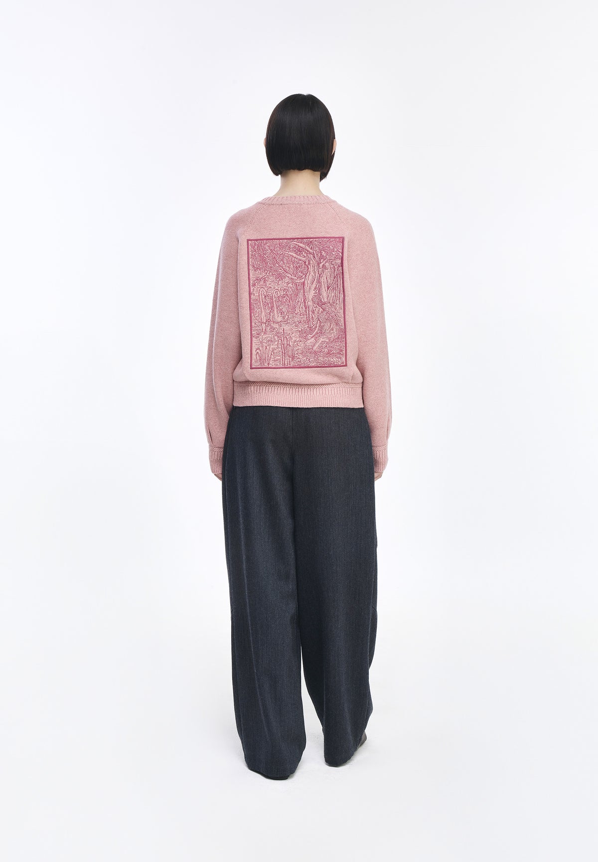 PROTHALAMION EMBROIDERED ROUND NECK KNIT