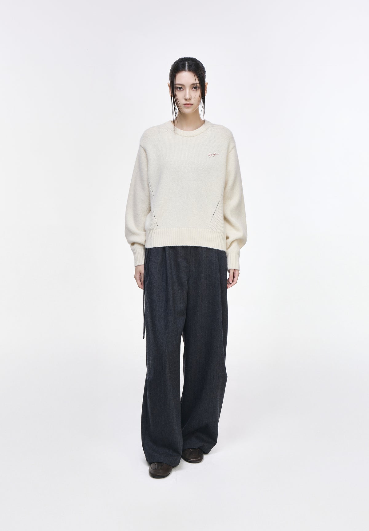 MINHWA FRIENDS  ROUND NECK KNIT