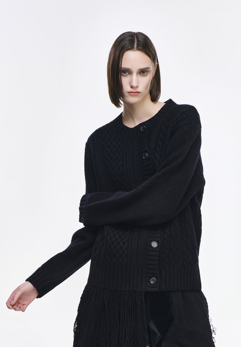 PLASTRON ROUND NECK CARDIGAN
