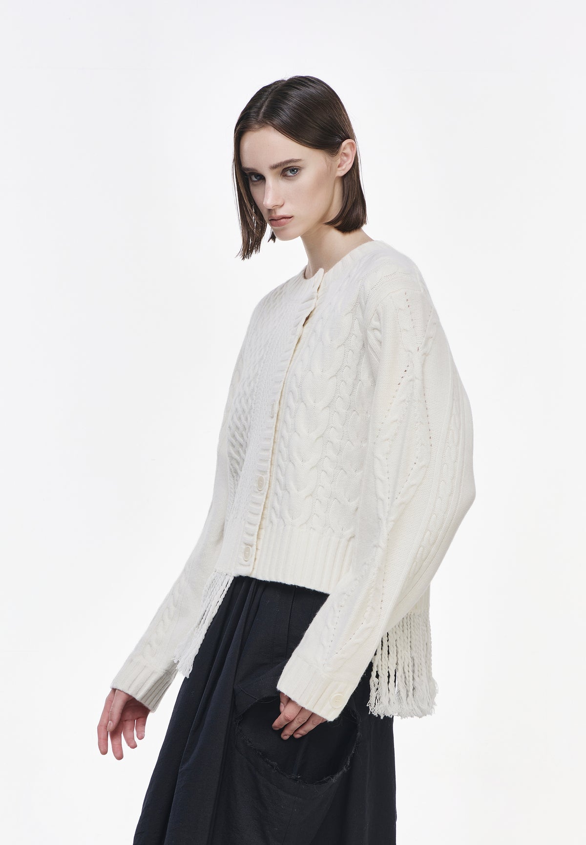PLASTRON ROUND NECK CARDIGAN