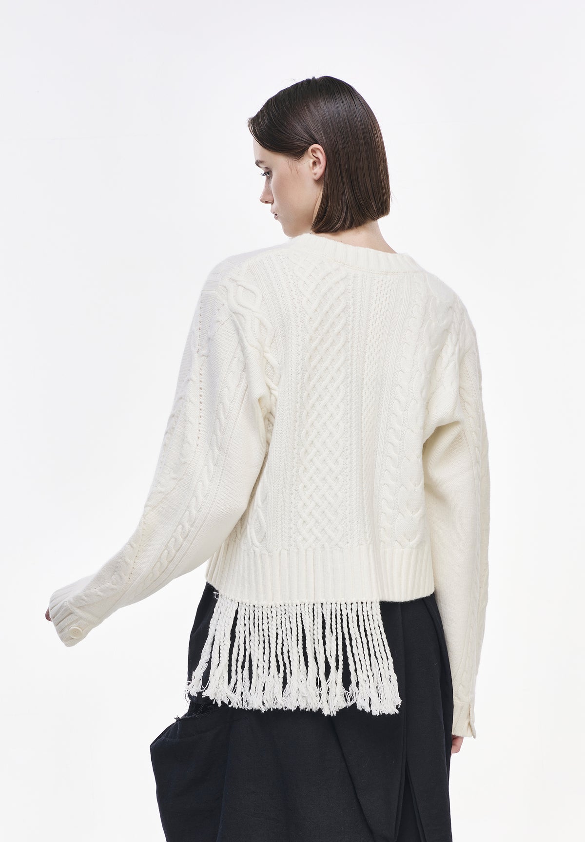PLASTRON ROUND NECK CARDIGAN